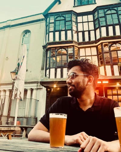 Looking for a relaxing room Main Photo