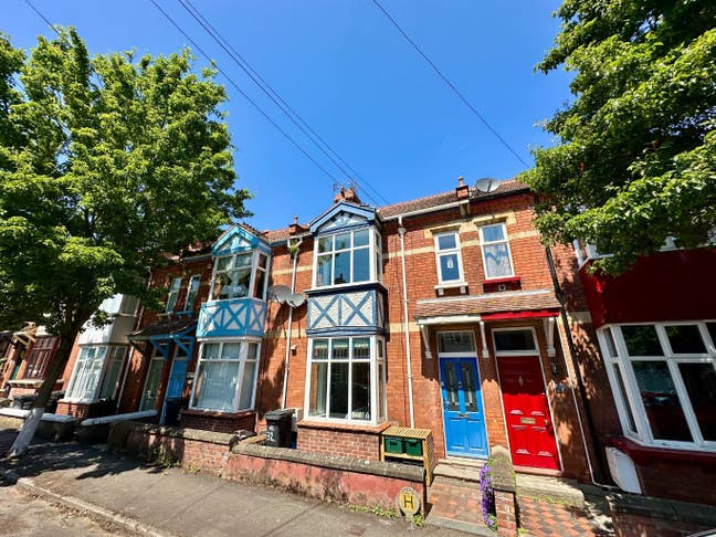 Double Bedroom in Co-Living HMO Main Photo