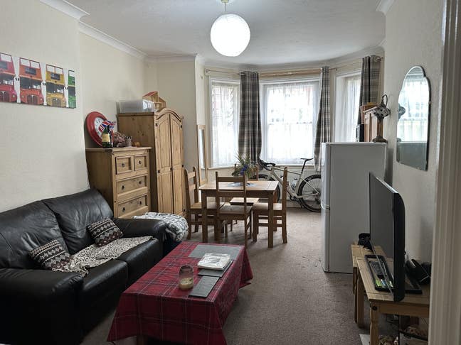 Self-Contained Furnished Studio Flat BH2 Main Photo