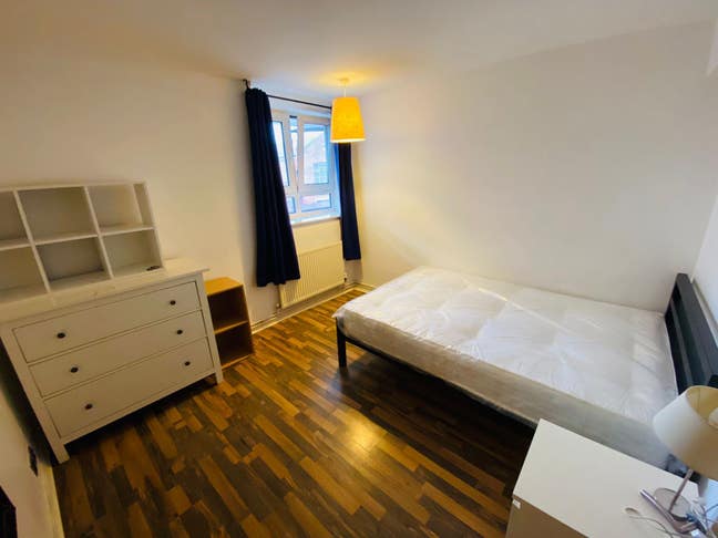 🎆  Aldgate / Aldgate East 4-6 weeks ONLY Main Photo