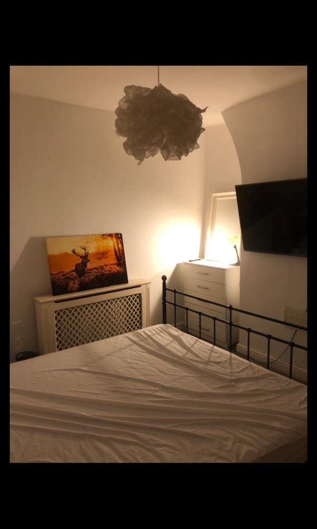Clean/quite double room available trom 09/07/25 Main Photo