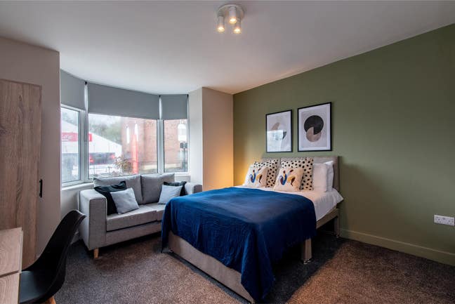 ✨ New Room Alert! - Failsworth Ensuite 🔥 Main Photo