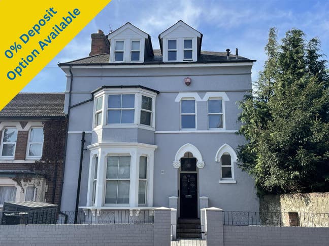 Double room in a Shared house in Maidstone Town Main Photo