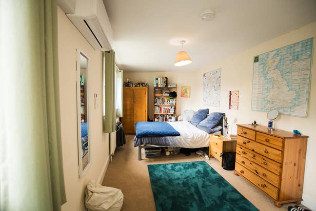 Double room near Mill Road for Professionals Main Photo