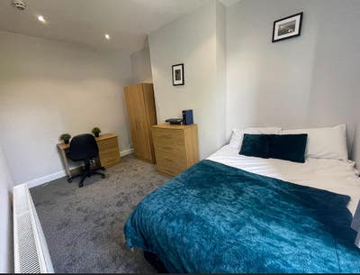 🏡🤩Exceptional Houseshare All Bills Included 🏡🤩 Main Photo