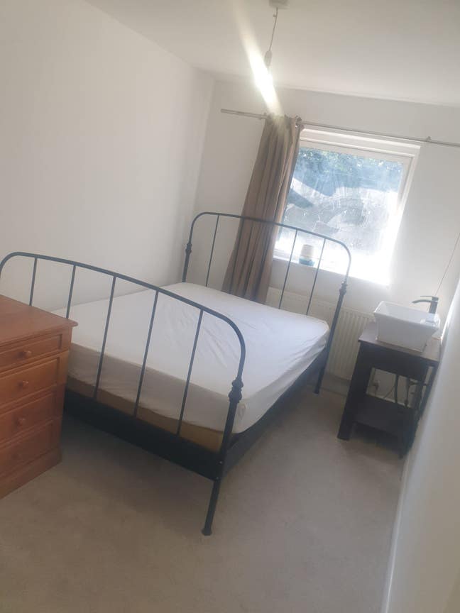 Double room to rent Main Photo