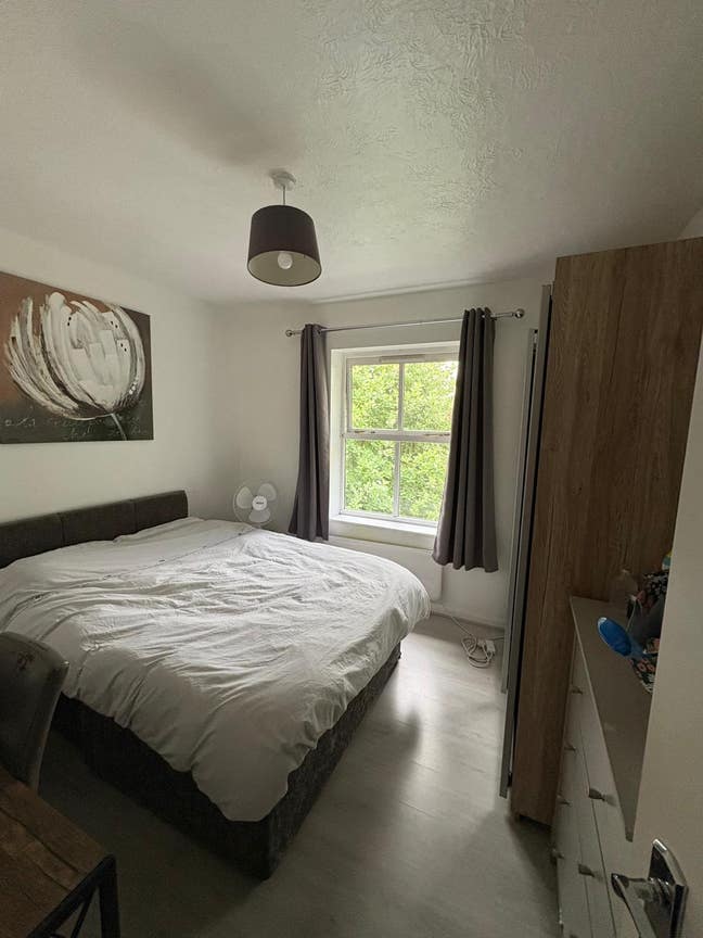 Double room to rent in Salford Main Photo