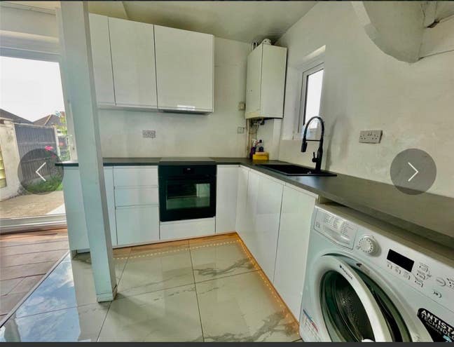 Two bright and spacious double rooms available Main Photo