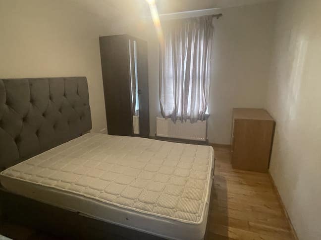 Double Bed Room To Let In Battersea Main Photo
