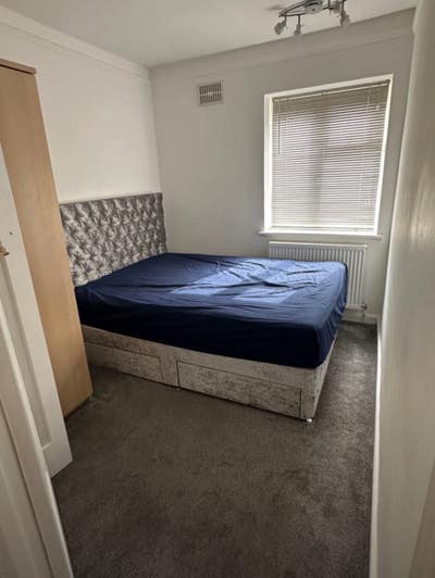 Room for rent  Main Photo