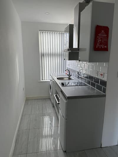 Studio Flat, Pershore Road, B29 Main Photo