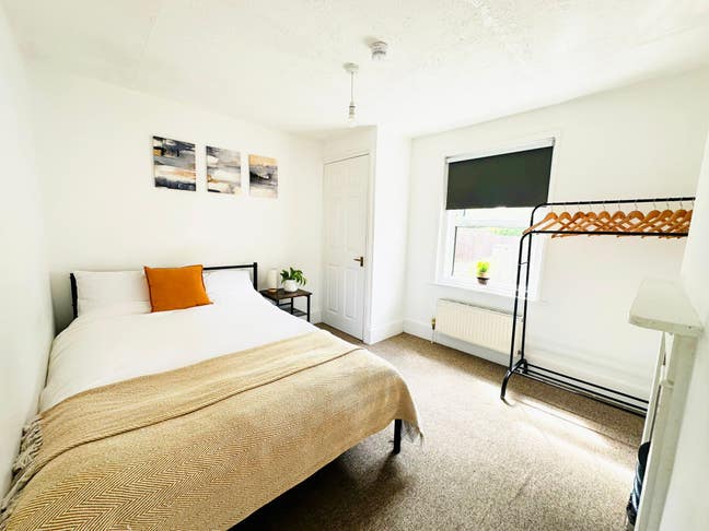 Room with Bills Included – Near Tonbridge Station Main Photo