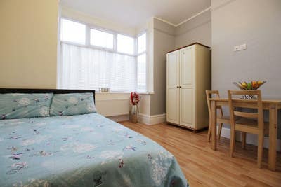 🏡Spacious Ensuite Room £1 for 1st month rent! Main Photo