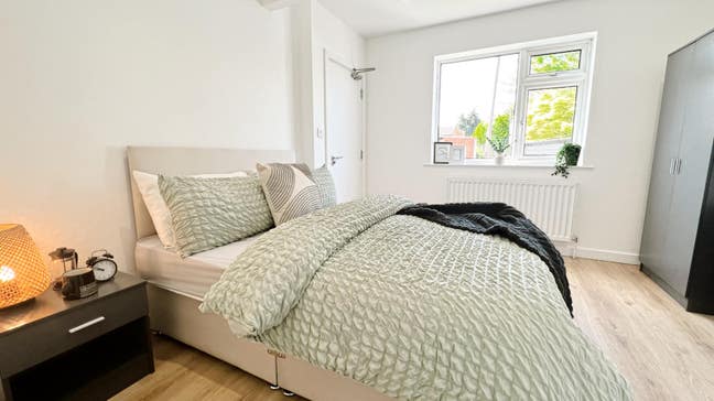 Brand New | Luxury Rooms | Deposit Free Option Main Photo