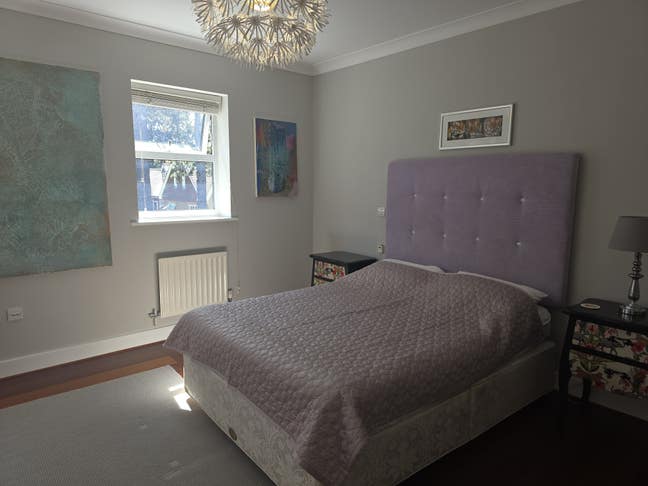 Double Bedroom with En-Suite (Top Floor) Main Photo