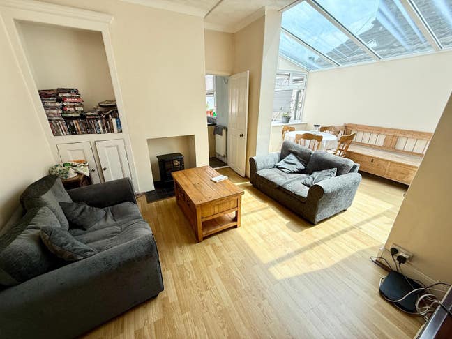 1 x furnished double room in Balfour Road £500pcm Main Photo