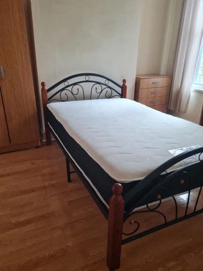Double room to Let in great location  Main Photo