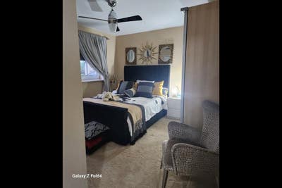 Lovely large room in owner occupied property Main Photo