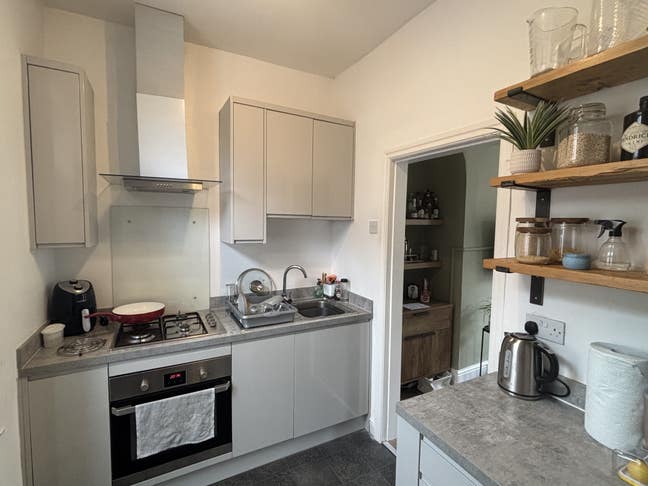 Double Room in Farsley - Short walk to the village Main Photo