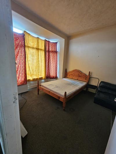 1 Bedroom Flat (Partly Furnished) Main Photo