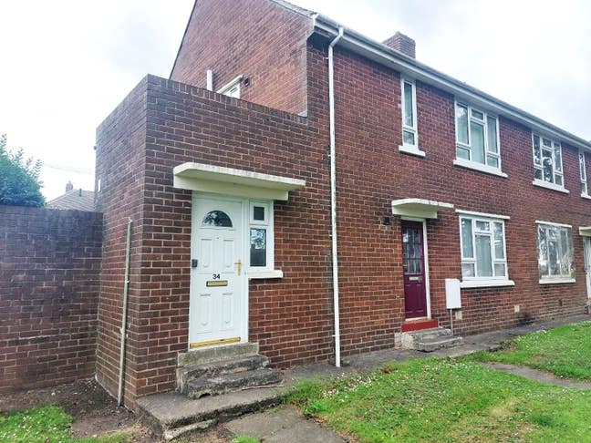 Spacious, Private Flat in Easington Lane £330pcm Main Photo
