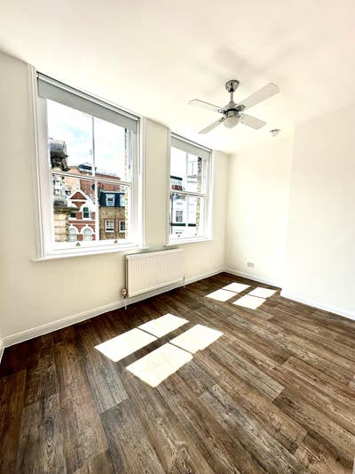 Studio Apartment in Soho Main Photo