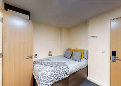  Tenancy Takeover–Classic Studio, The Cube, Bolton Main Photo