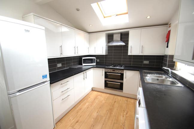 One of the Best Student Houses in Fallowfield!!  Main Photo