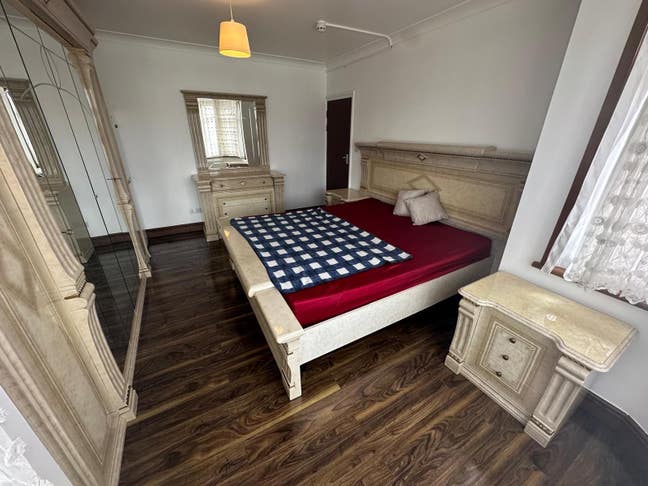 ✨Master Double Room to Let- Edmonton- for 06/07 Main Photo