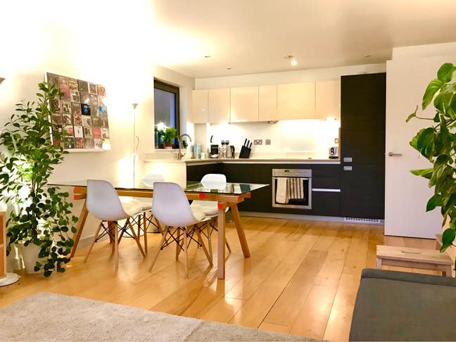Spacious double in beautiful two bed two bath flat Main Photo