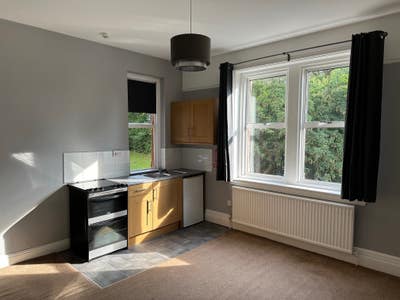 Unfurnished Studio Flat in Malvern Main Photo