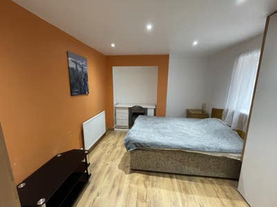 Double room with private entry in Morecambe Main Photo