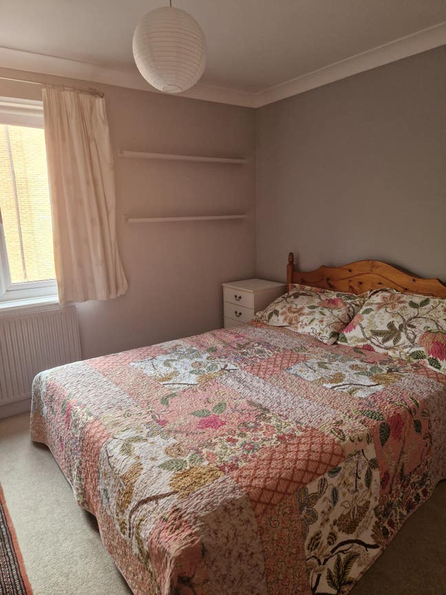  City centre flat in gorgeous Riverside location. Main Photo