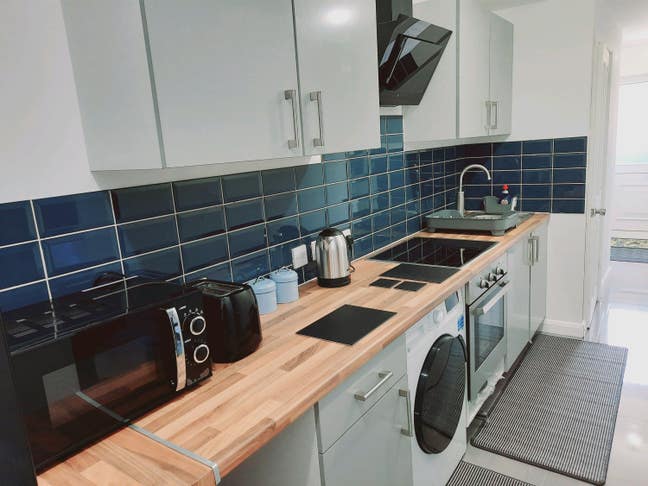 Double bed room Main Photo