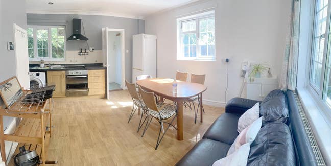 Super big double room to rent close to UEA Main Photo