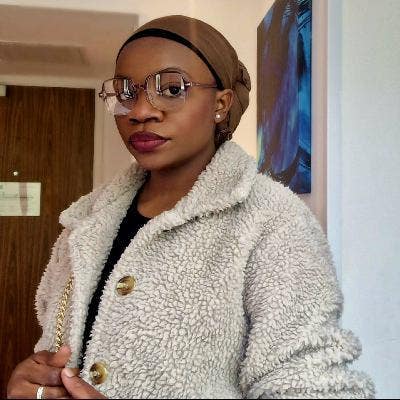 I am a female aged 28. I am looking for a dou... Main Photo