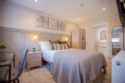Modern Ensuite Rooms 🏠 0% Deposit Option!!!! Main Photo
