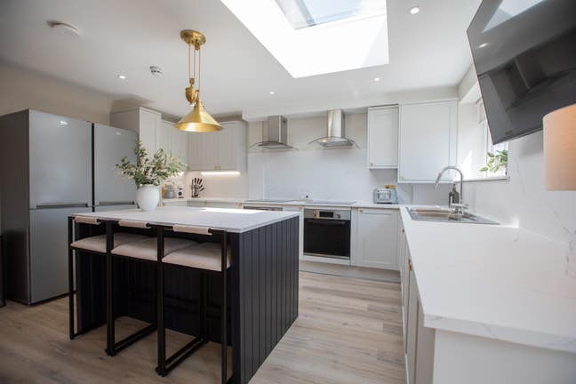Modern Ensuite Room Close to Qa💰&pound;100 Cashback Main Photo