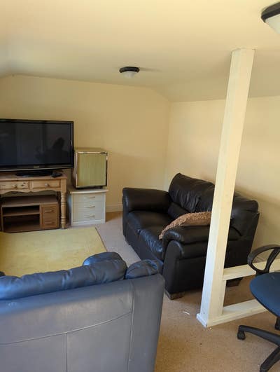 Large room in house share Shrub End CO2 Main Photo