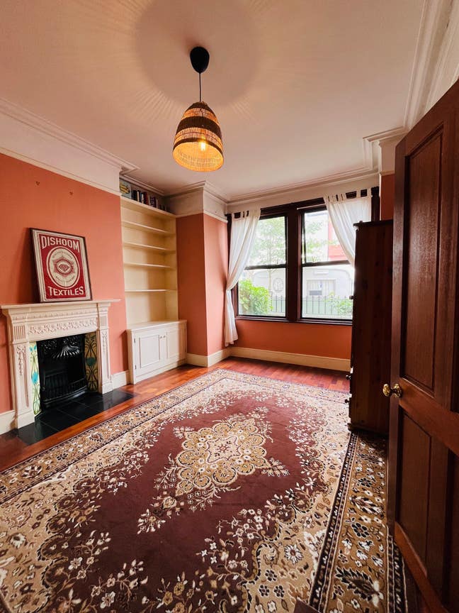 Spacious Double Room, in beautiful area  Main Photo