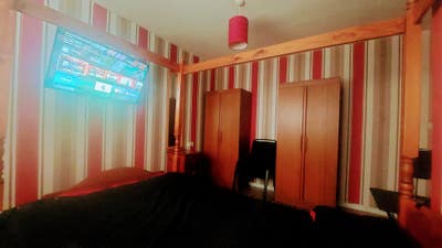 Contractors - Comfortable, Quiet and Friendly Main Photo