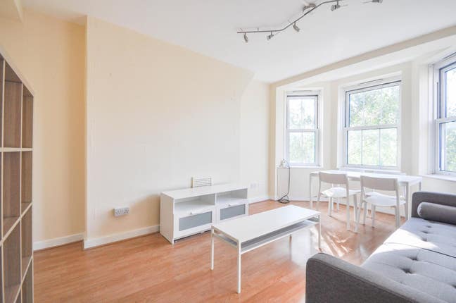 An outstanding 4 bedroom property in NW1 Main Photo