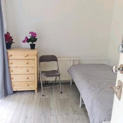 Single Furnished Room &pound;530pcm -Bishops Rise Main Photo