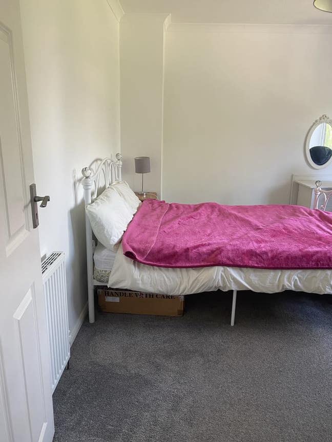 Furnished double room in shared house Main Photo