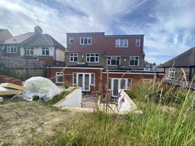 Brand new - RoomsBySue - Capability Green Main Photo