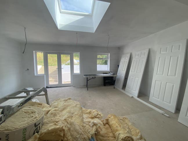 Brand new - RoomsBySue - Capability Green Main Photo