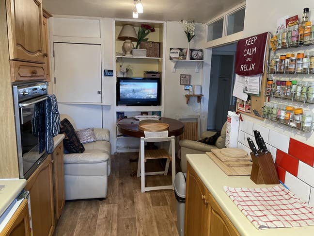 Double room all incl in great quiet house Main Photo