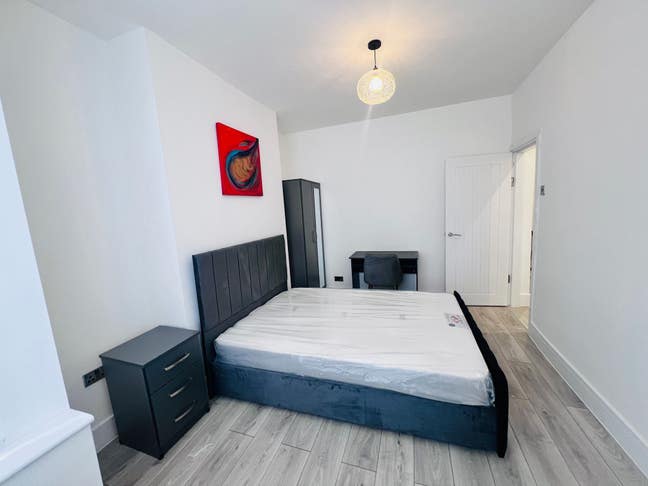 Double Room in Friendly Flat | Part Bills Included Main Photo