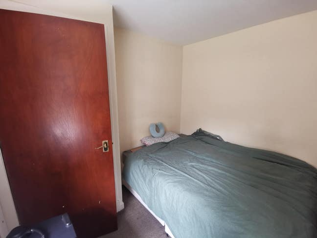Peddie Street, Ground Floor-Room available.  Main Photo