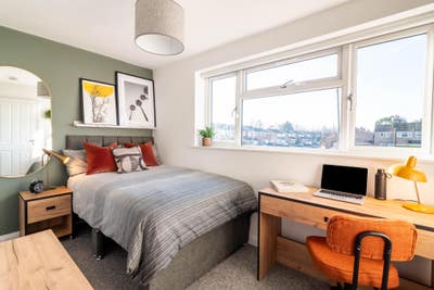 🌟2 Amazing Rooms in one Stunning Home🌟 Main Photo